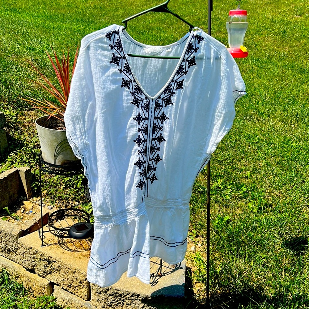 H & M swimsuit coverup Sz L